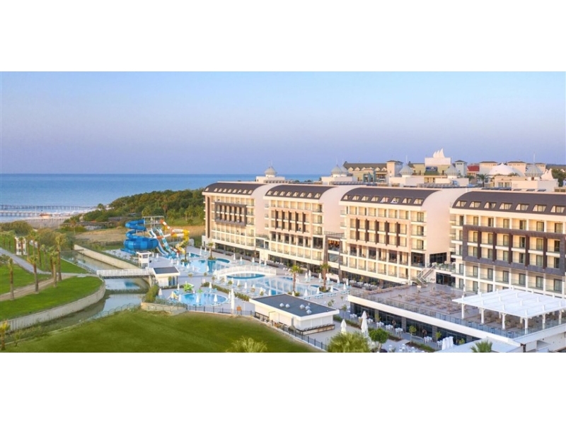 Diamond De Luxe Hotel