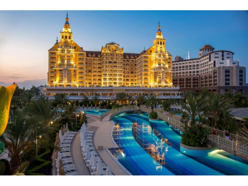 Royal Holiday Palace